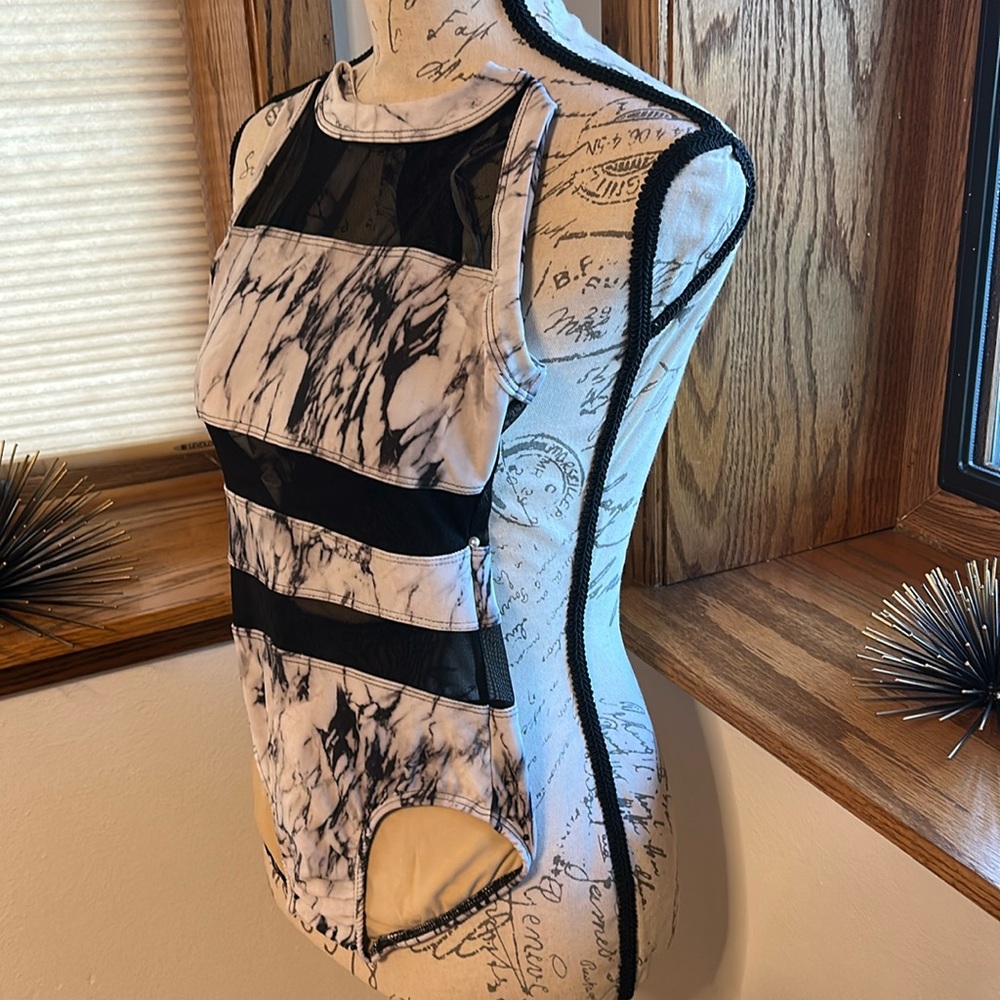 Ilogear Leotard Costume Black & White Size XS Adult